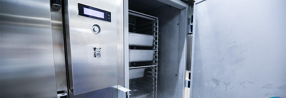 Cleaning cold stores and freezers