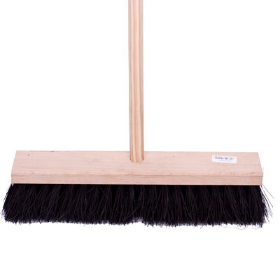 100210: Straatbezem Bassine - 40 cm - met houten steel